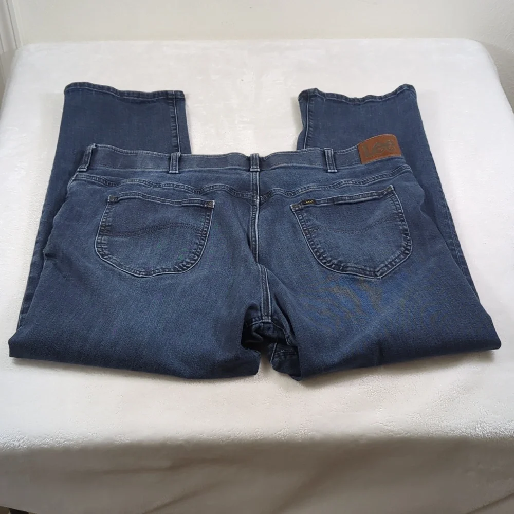 LEE Extreme Motion jeans 45/46 x 31/32 EUC - Picture 2 of 5